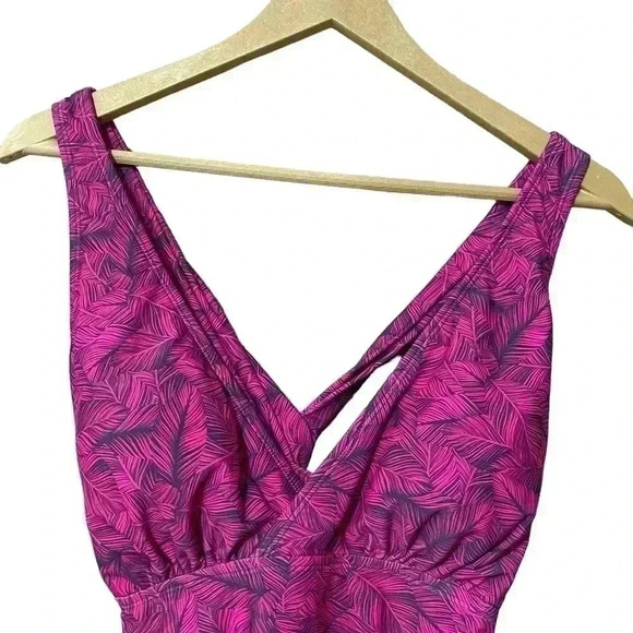 Eddie Bauer Swimsuit Women’s Large Pink Ruched Shaping Crisscross One Piece NWT - Picture 5 of 8